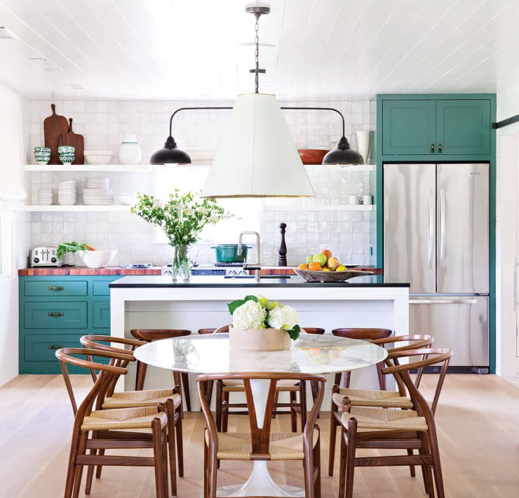 Midcentury farmhouse kitchen for top 2020s farmhouse trends