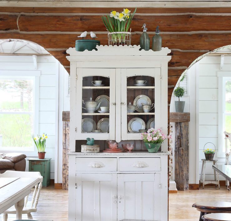Hutch with Easter decor and spring flowers